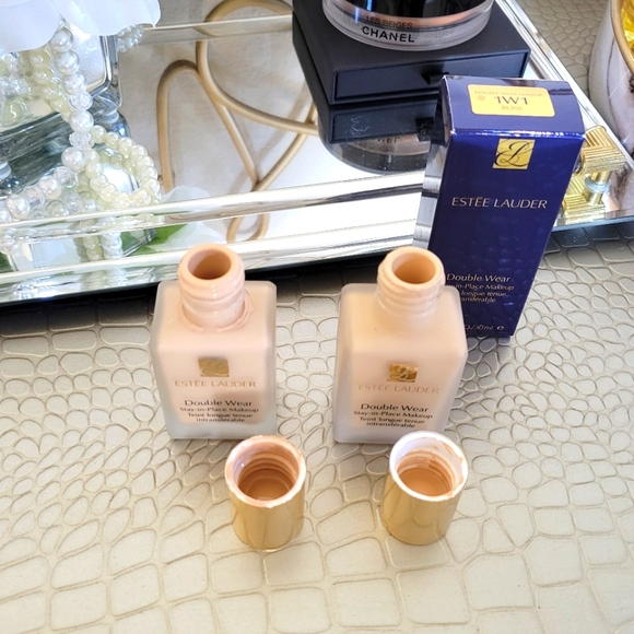 Bundle Estee Lauder Double Wear Foundation 1W1 AND 1W2 - Picture 3 of 3